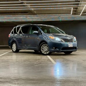 Toyota Sienna XLE 2014